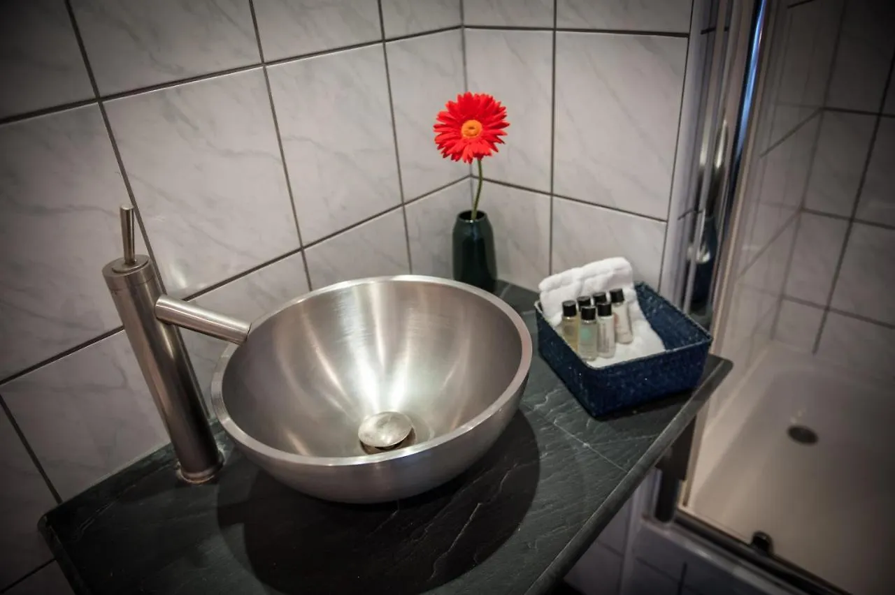 City Break Amsterdam Bnb 2*,